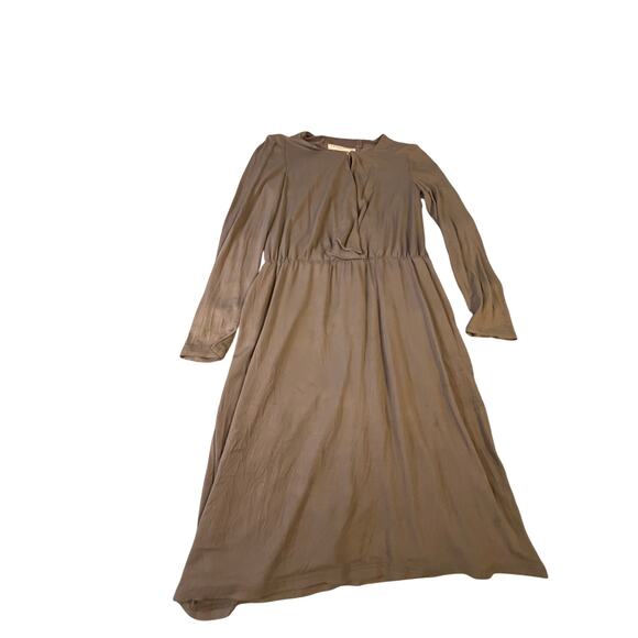 Elegant Trina Turk Taupe Dress with Gold Clasp - Picture 4 of 10